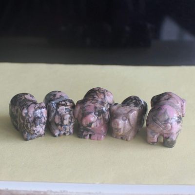 1.2'' Hand Carved Mixed Gemstone Crystal Pig Figurine Animal Carving (Rhodonite, 5pcs)