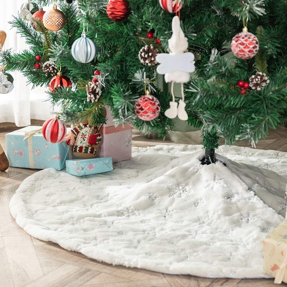 Atiming White Plush Christmas Tree Skirt - 90cm Snow Fur Mat with Silver Sequin Snowflake Xmas Tree Skirt Base Cover for Christmas & New Year Decorations (White, 35inches)