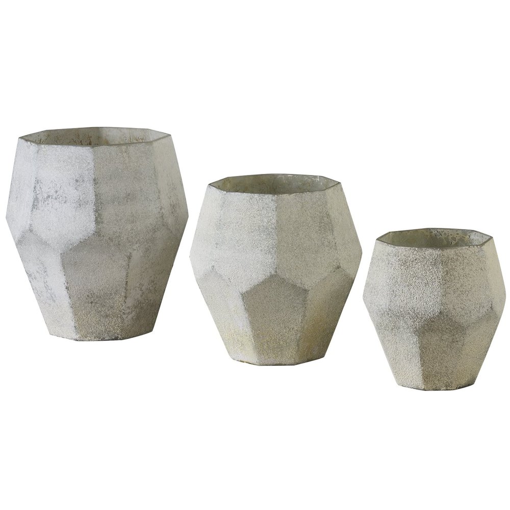Crestview Collection CVVZSN004 S/3 12"+10"+8" Class VASE 1SET UPS Pack / 3.08' Accessories