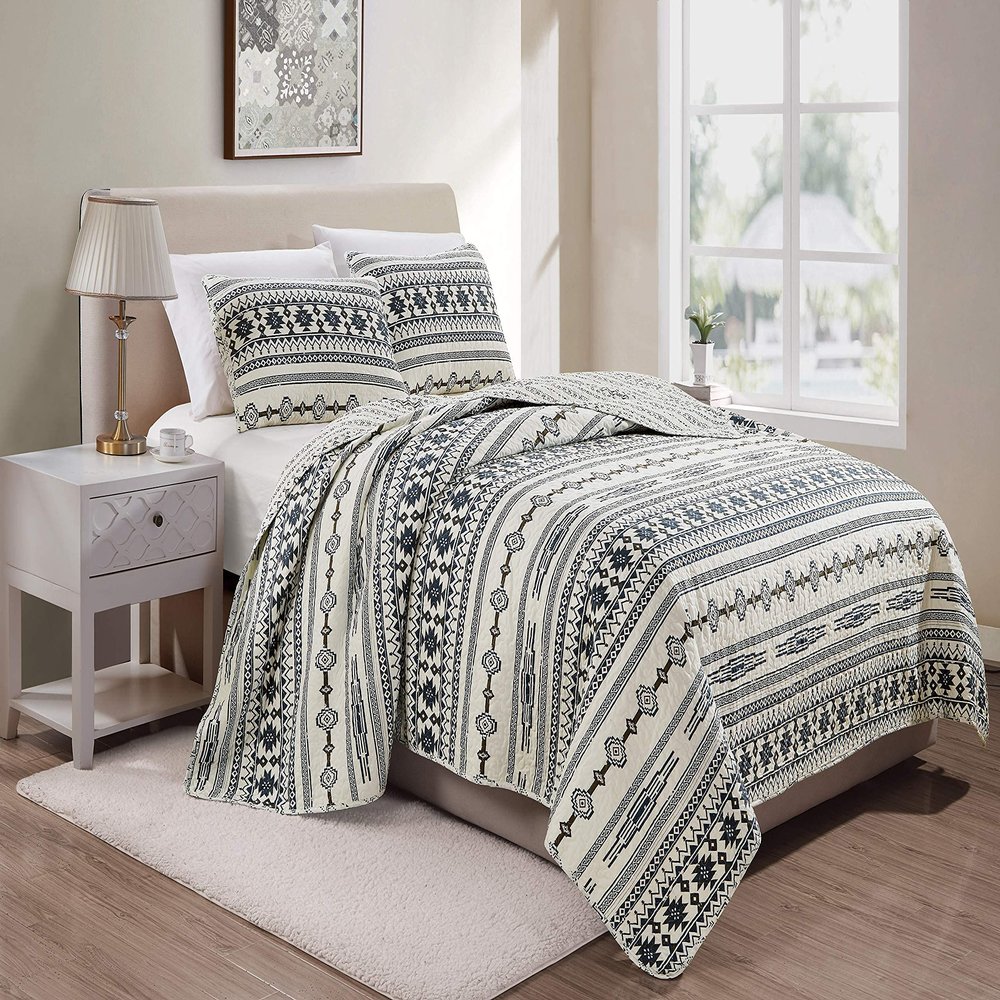 Chezmoi Collection Colby 3-Piece Western Quilt Set - Geometric Tribal Ivory Navy Brown Red Printed Pre-Washed Reversible Microfiber Bedspread Set, King Size