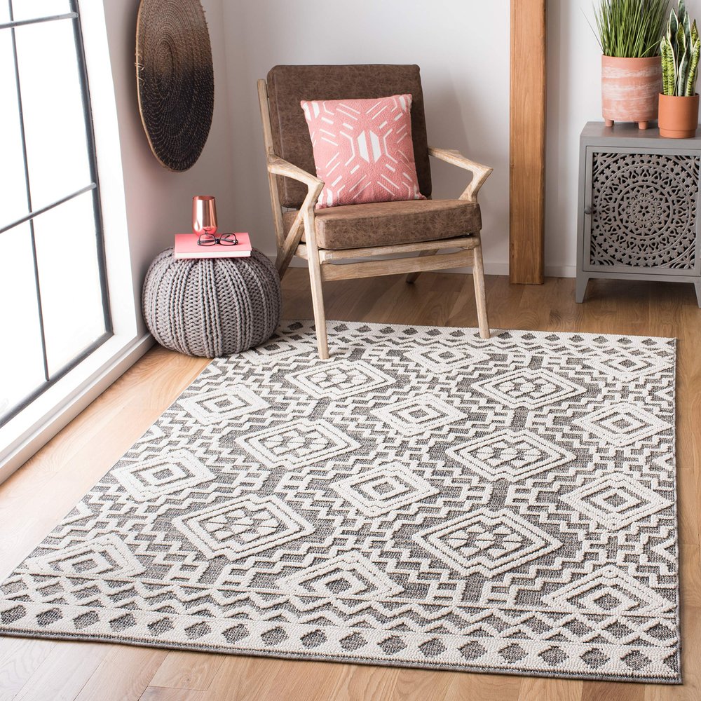 SAFAVIEH Global Collection Area Rug - 6'7" Square, Grey & Ivory, Non-Shedding & Easy Cleaning, Ideal for Living Room, Bedroom, Office, Dining Space (GLB878F)