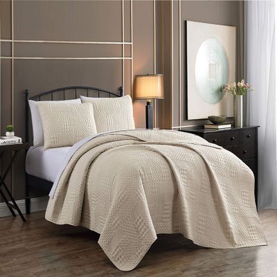 Addison Home Yardley Quilt Set, Queen, Lightweight Microfiber Bedspread, Embossed Design, Quilted Coverlet with Matching Pillow Shams, All Season Bedding Basics, Ivory