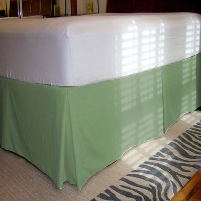 1 Piece Solid 20" Drop Tailored Bed Skirt 600TC Egyptian Cotton (Moss, Queen)