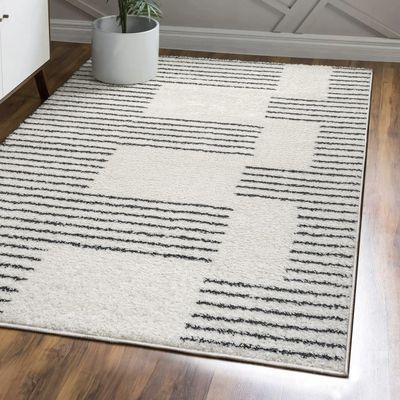JONATHAN Y Petra Abstract Stripe Shag White/Gray Indoor Area Rug, 5x8, Geometric, Bohemian, Contemporary, Easy-Cleaning for Living Room, Bedroom, Kitchen, Pet Friendly, Non-Shedding (MOH407A-5)