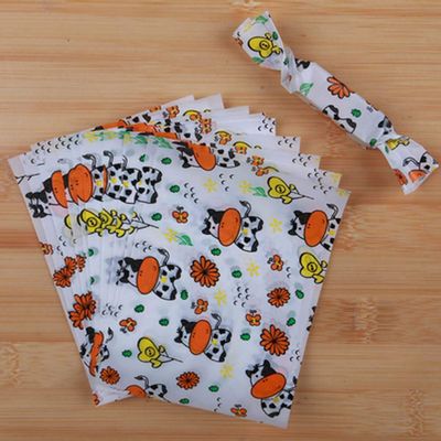 100 Pcs Candy Bar Wrappers Candy Packaging Twisting Wax Papers Wedding Favors, Cute Cow