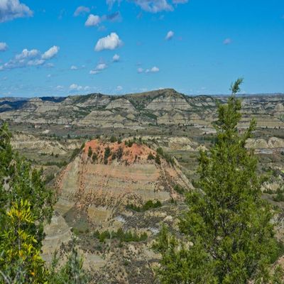 Posterazzi PDDUS35BFR0006LARGE USA, North Dakota, Medora. Theodore Roosevelt National Park, South Unit, Painted Canyon Overlook Photo Print, 24 x 36, Multi