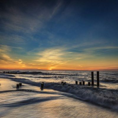 Posterazzi PDDUS31BJY0035LARGE USA, New Jersey, Cape May National Seashore. Sunrise on Winter Shoreline Photo Print, 24 x 36, Multi