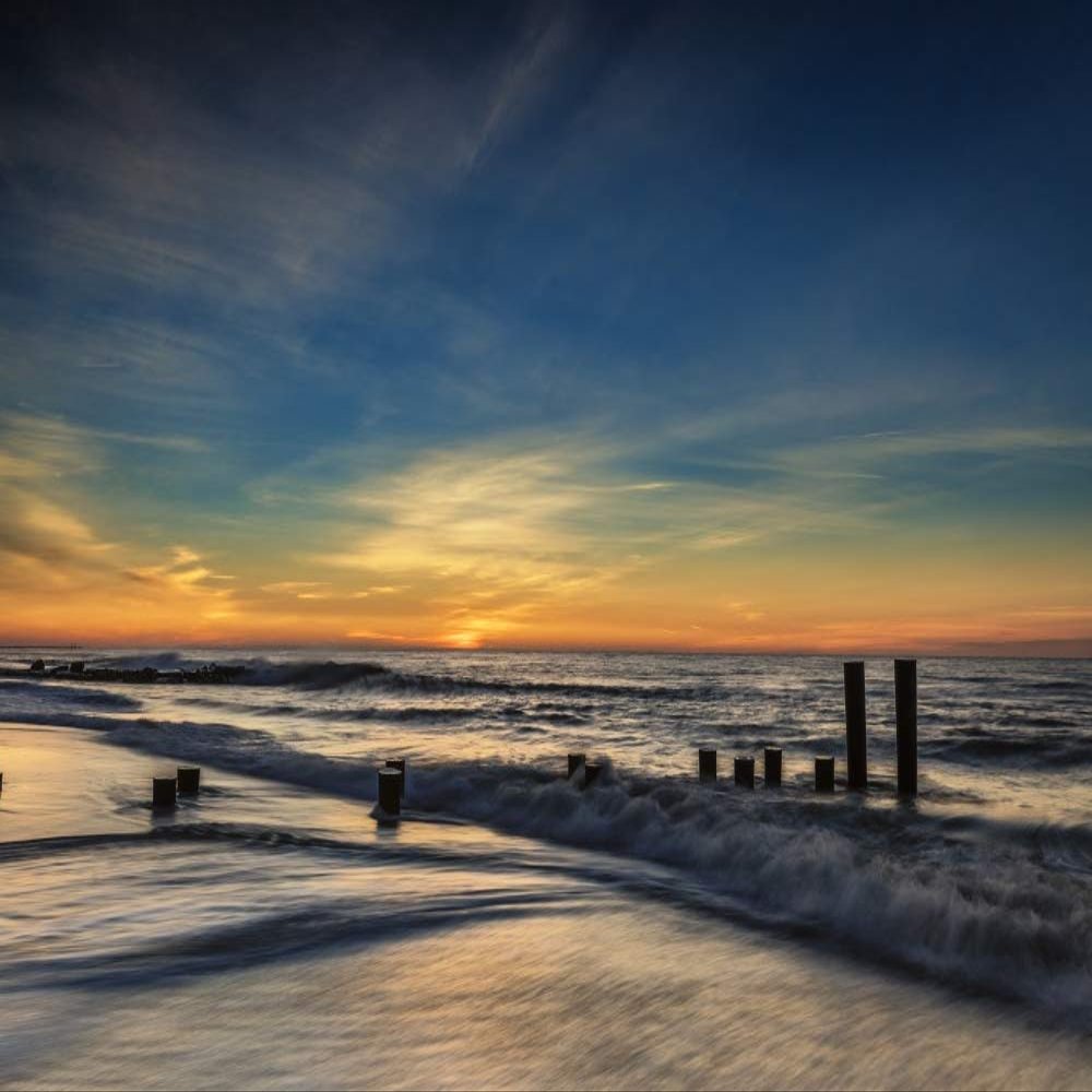Posterazzi PDDUS31BJY0035LARGE USA, New Jersey, Cape May National Seashore. Sunrise on Winter Shoreline Photo Print, 24 x 36, Multi