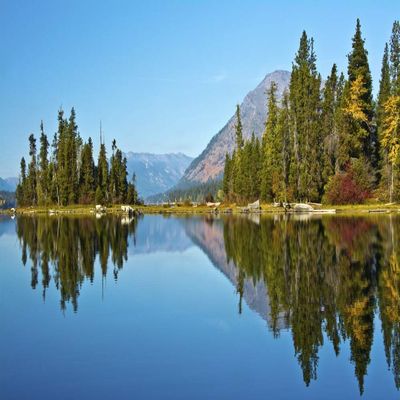 Posterazzi PDDUS48MHE0471LARGE Autumn Reflection, Lake, Wenatchee National Forest, WA Photo Print, 24 x 36, Multi