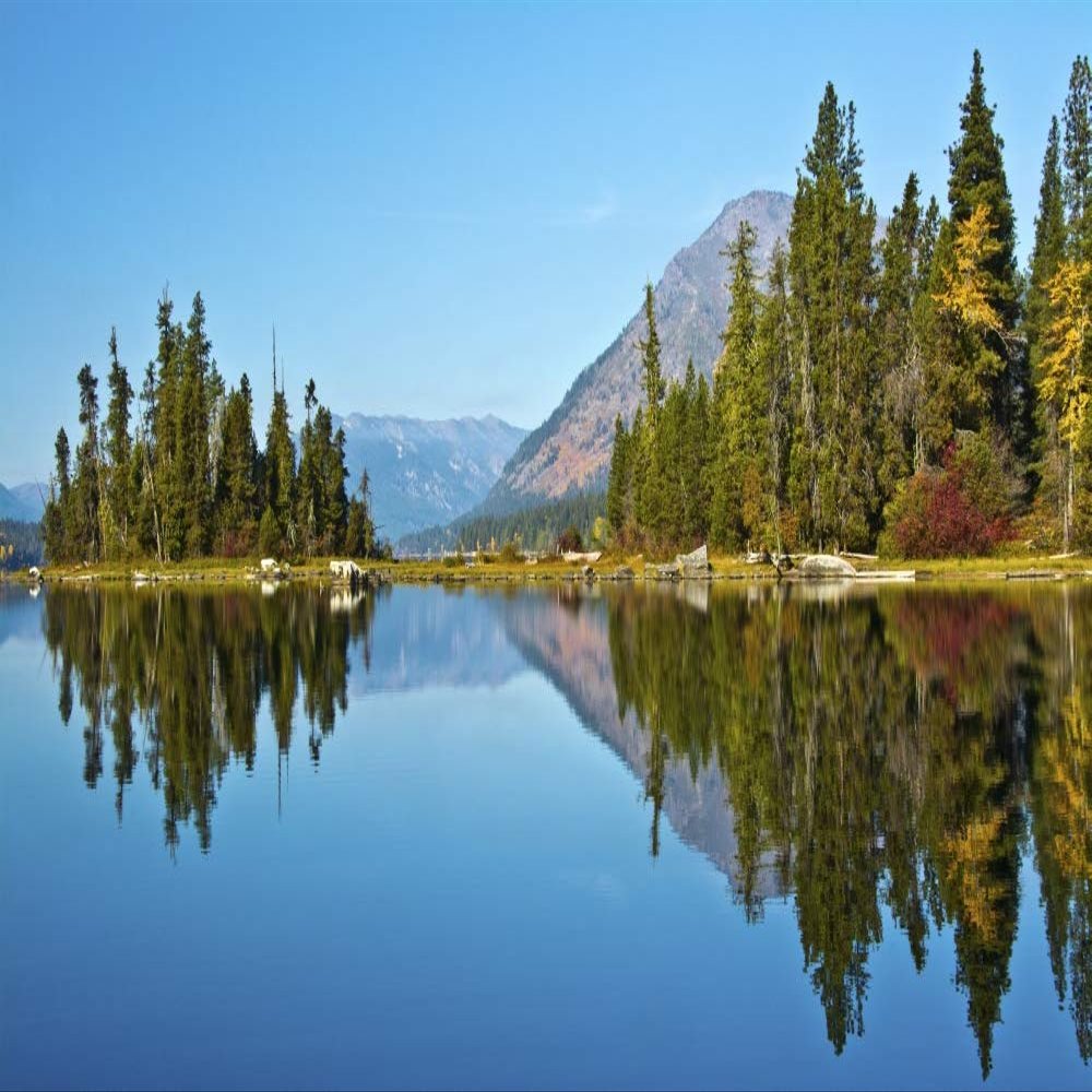 Posterazzi PDDUS48MHE0471LARGE Autumn Reflection, Lake, Wenatchee National Forest, WA Photo Print, 24 x 36, Multi