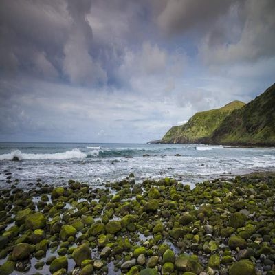 Posterazzi PDDEU23WBI1806LARGE Portugal, Azores, Santa Maria Island, Praia Formosa Beach Photo Print, 24 x 36, Multi