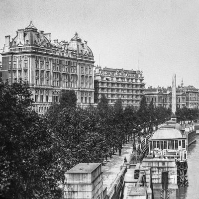 Posterazzi DPI12388567LARGE Magic Lantern Slide Circa 1900 Views of London, England in Victorian Times. Looking Along The Thames to The Savoy and Cecil Hotel Photo Print, 34 x 28, Multi