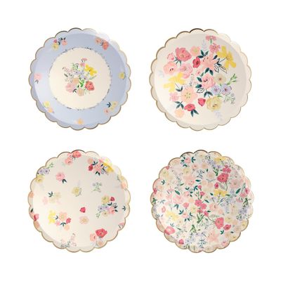 Meri Meri Floral Paper Plates (Pack of 8), Floral Disposable Plates for Party, Scalloped Edge, 2 Sizes (Dinner and Side)