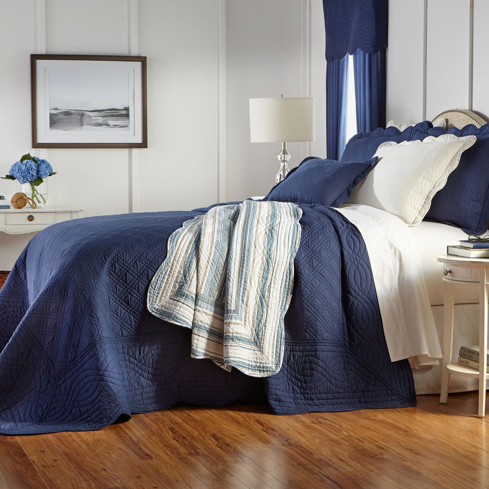 BrylaneHome Bedding Lightweight All Season Florence Quilted Oversized 100% Cotton Ultra Supreme Softness Bedspread - Full, Navy