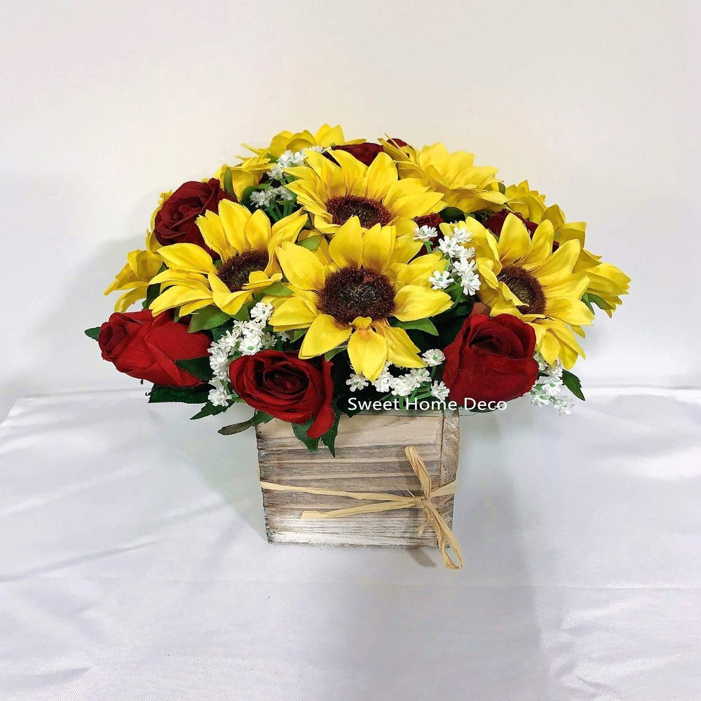 Sweet Home Deco Silk Sunflower Rose Babysbreath Wedding Bouquet Bridal Bouquet Bridesmaid Bouquet Boutonnere in Yellow/Red (Yellow/Red-Arrangement)