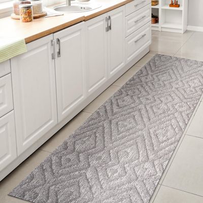 JONATHAN Y Moroccan Diamond Indoor Outdoor Runner Rug 2X8 Light Gray, Balansat for Backyard, Patio, Porch, Easy-Cleaning, High Traffic, Pet-Friendly, Non-Shedding (IBZ100C-28)
