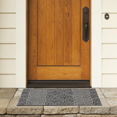 SAFAVIEH Washable Rug Outdoor Courtyard Collection - 2' x 3'7", Black & Grey, Non-Shedding & Easy Cleaning, Ideal for Patio, Front Door, Entryway, Doormat (CY8787-37621)