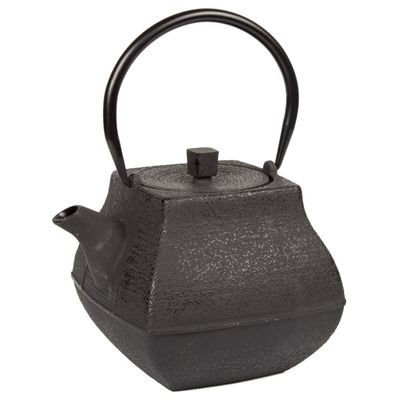 47 Oz Cast Iron Tea Pot Black Color