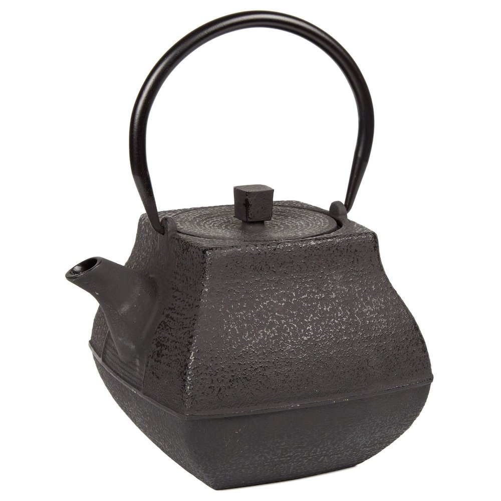 47 Oz Cast Iron Tea Pot Black Color