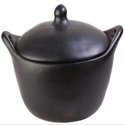 Authentic Chamba Covered Oval Roaster-Elegant, All-Natural Black Clay Casserole for Braising, Roasting, Baking Chicken, Roasts - Stovetop & Oven Safe  Handmade in Colombia - Large 4.5 qt.