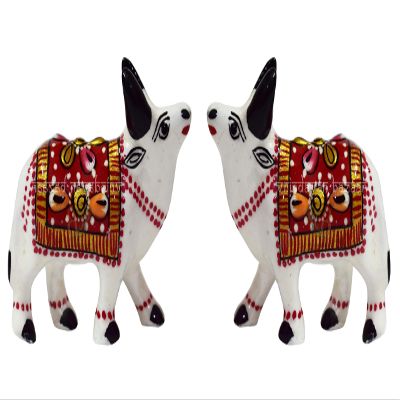 VRINDAVANBAZAAR.COM Handicraft meenakari Front Facing Cow with Enamel Painting- Set of 2; Size: 1.5 Inch