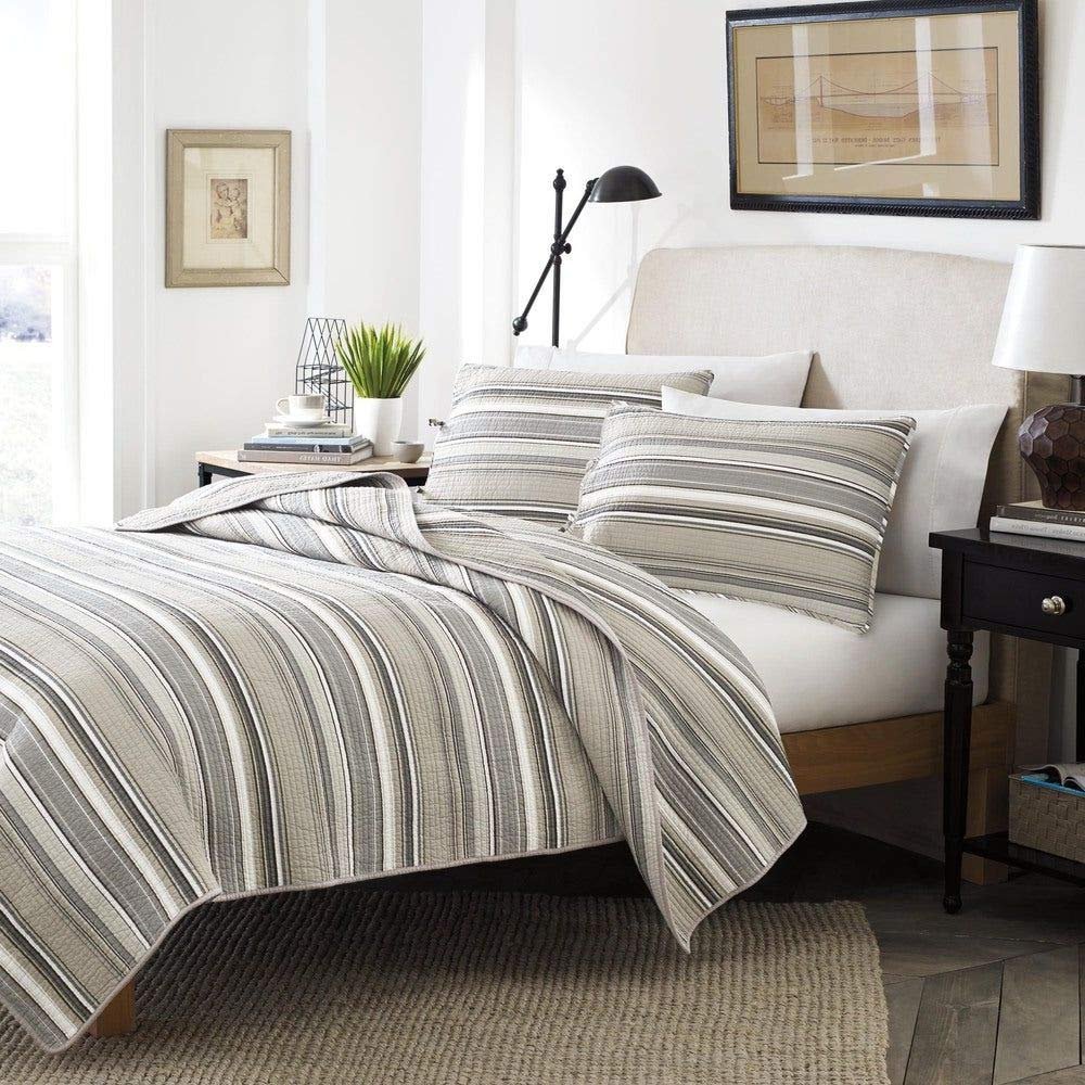 3 Piece Nautical Elegant Stripes Brown Grey Quilt Set, Beautiful Warm Neutral Tones in a Fresh Striped Pattern Lightweight Reversible Coastal Bedding Sets King, Classic Traditional Soft Cotton Quilt