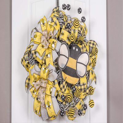 Bee front door welcome wreath.