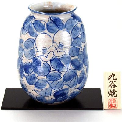 Kutani Wakiln N169-04 Kutani Japanese Kiln No. 7 Vase Sometsuke Camellia