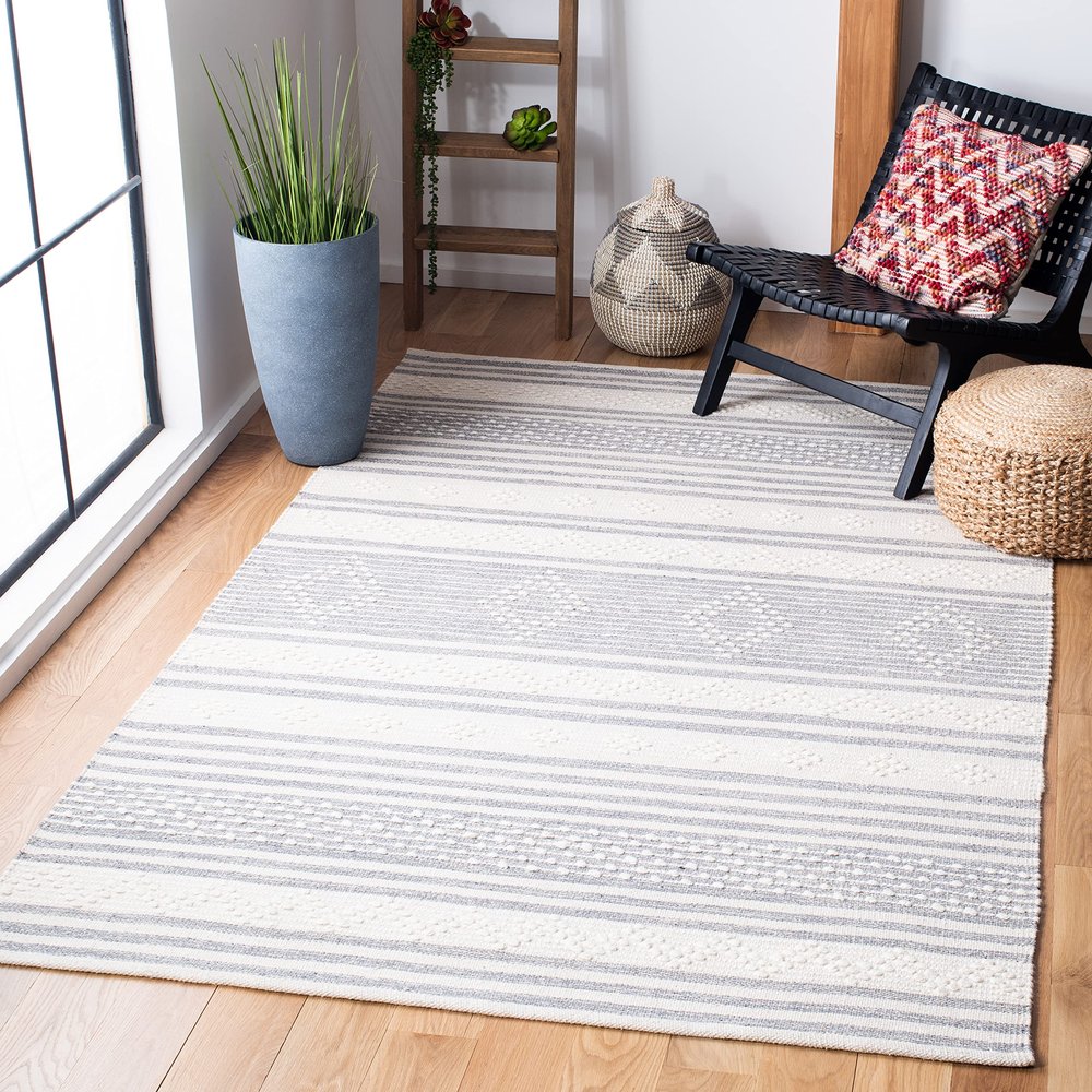 SAFAVIEH Striped Kilim Collection 4' x 6' Silver / Ivory STK511G Handmade Flatweave Cotton Area Rug
