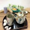 Kutani Hyakkaen kutaniyaki ware teapotteacup set Takara-zukushi feat.decorated base view 3