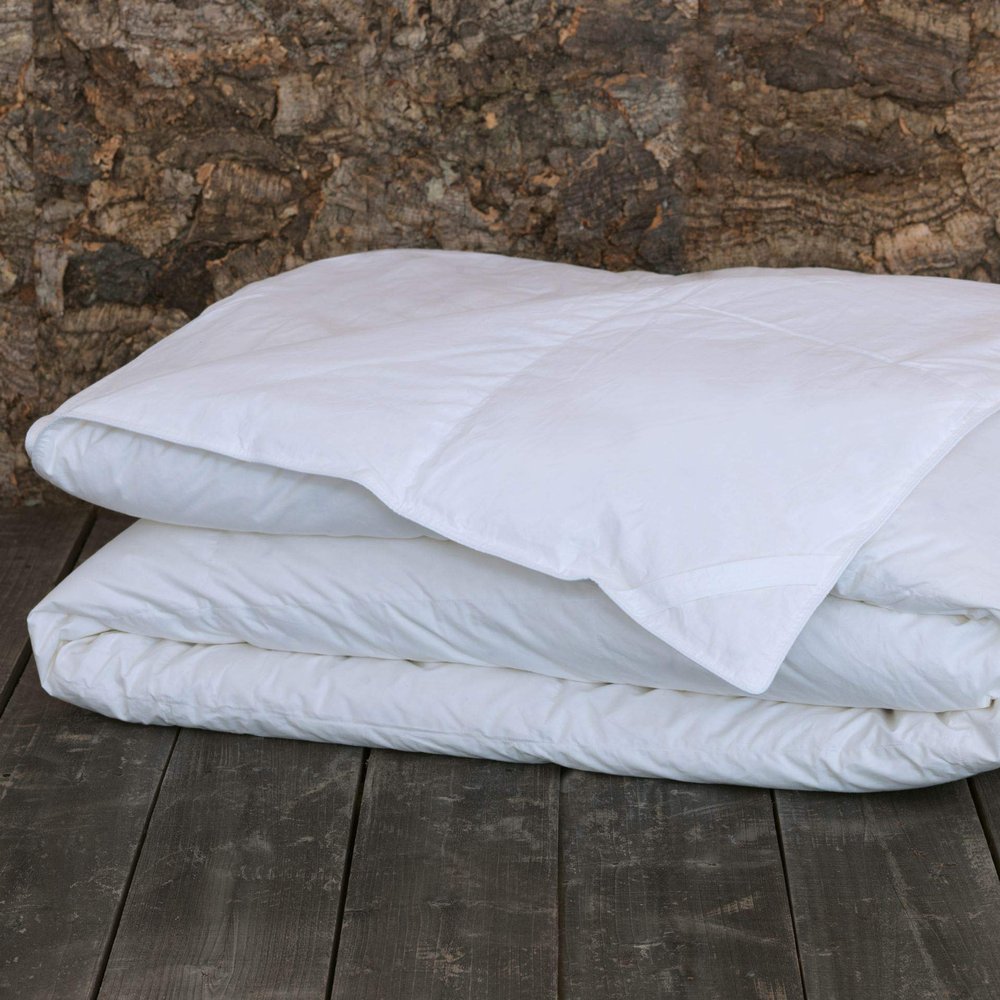 Plankroad Home Dcor Charleston Bedding Basic Down Alternative Comforter - Queen All Season White Poly Fill Duvet Insert Comforter