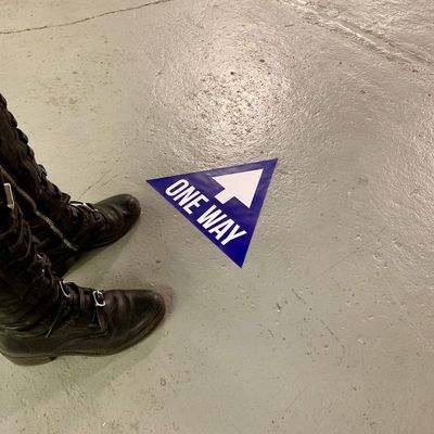 One Way Arrow Sign - One Way Floor Stickers - Traffic Flow Signs for Businesses and Schools - Removable Triangle Vinyl Decal (10 per pack)