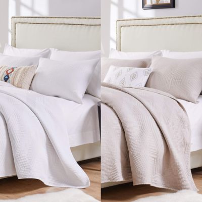 Barefoot Bungalow Parker Quilt and Pillow Sham Set, 3-Piece Full/Queen