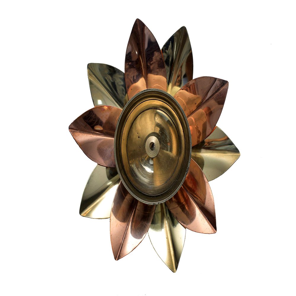 BHARAT HAAT Brass Flower Diya Design Base Divi Designing Oil Lamp One Jyoti Oil Wick Lamp Small Lighting in Diwali Puja for Spiritual Purpose Handicraft Art (4.5 x 4.5 x 1.5 inch,Yellow ) BH06959