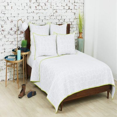 carol & frank Spencer Queen Quilt White Blanket Cotton Machine Washable Soft Cozy for Couch Sofa Or Bed Full/Queen White