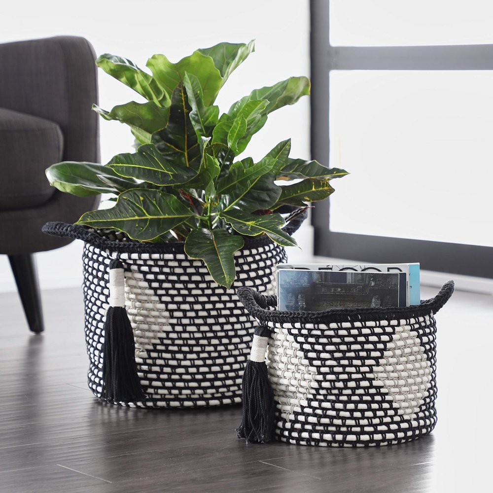 Deco 79 Storage Basket, S/2 11", 9" H, Black