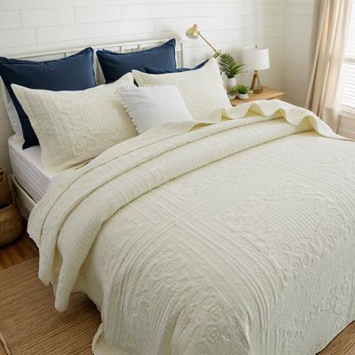 Brandream Luxury Quilt Bedding Set Queen Size Cotton Cream White Vintage Farmhouse Quilted Bedspread Matelasse Coverlet Set (90x98)