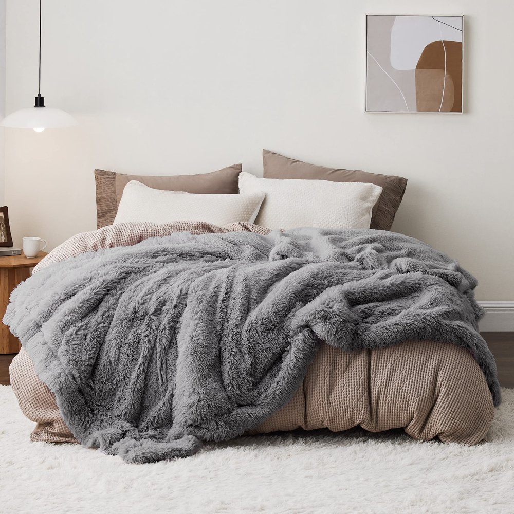 Bedsure GentleSoft Fluffy Grey King Size Blanket for Bed, Thick Soft Sherpa Faux Fur Fleece Bedding Fuzzy Plush Winter Warm Heavy Big Large King Blanket, Cozy Grey Gifts for Men Women, 108x90
