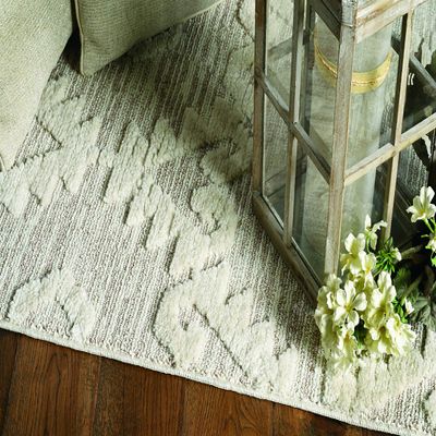 HomeRoots 8' Ivory Beige Machine Woven Geometric with Fringe Indoor Runner Rug