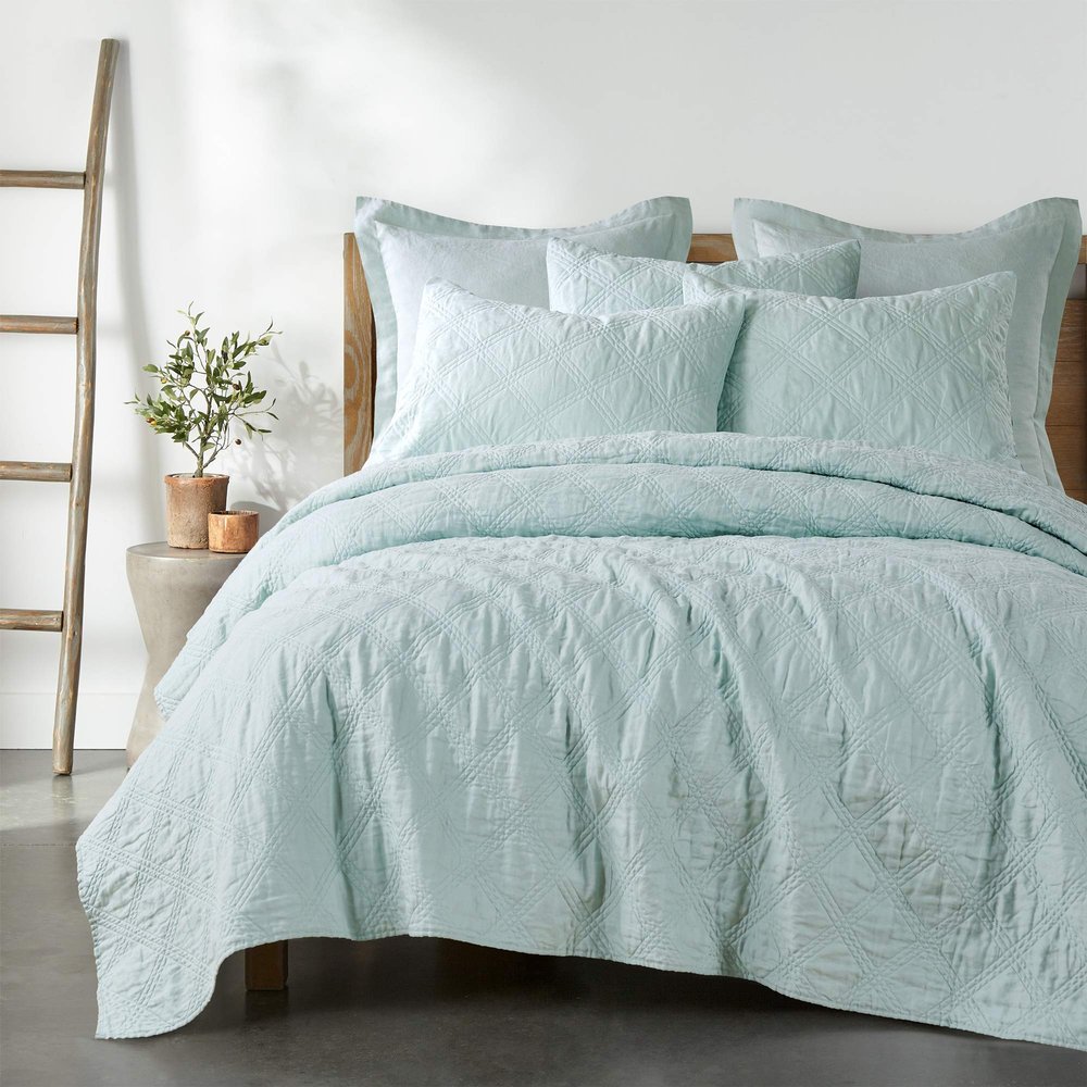 Levtex Home - 100% French Flax Linen Front/100% Cotton Back - King Quilt - French Flax Washed Linen - Spa - Quilt Size (106 x 92in.)