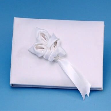 Ivy Lane Design A01075GB/WHT Calla Lily Guestbook - White