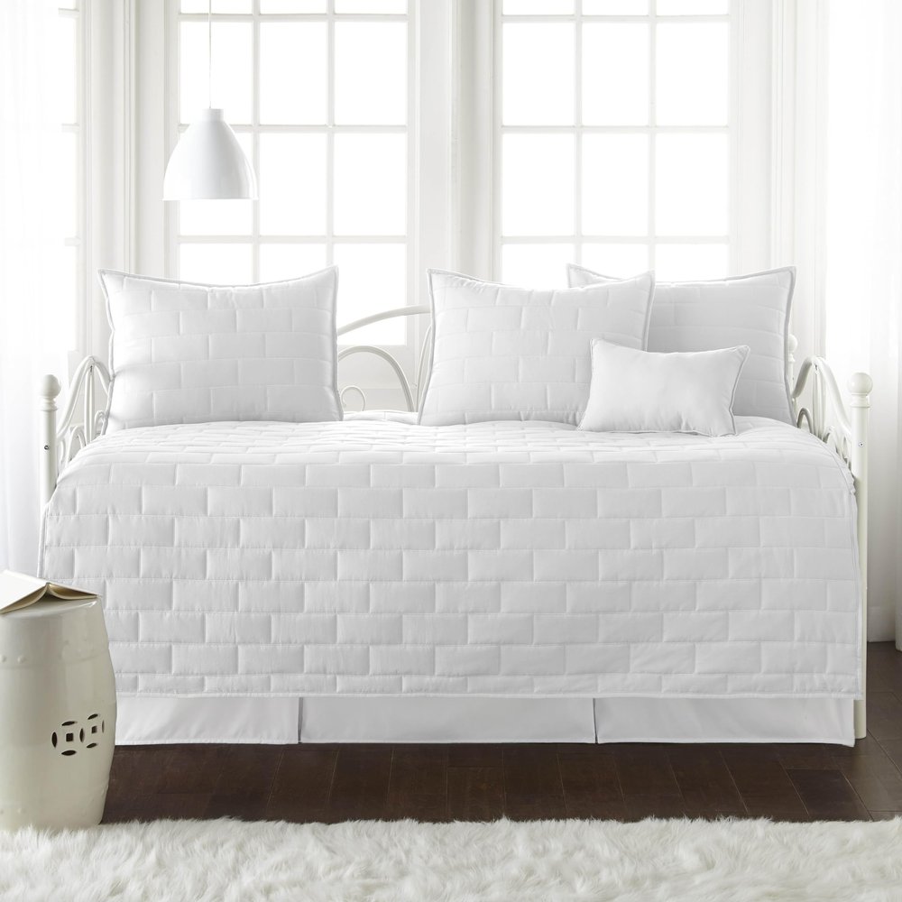 Southshore Fine Living, Inc. Twin Daybed Comforter Set, 6-Piece Twin Bedding Set with Daybed Cover, 3 Pillow Shams, Bed Skirt, Throw Pillow - Day Bed Quilt Set, Brickyard White