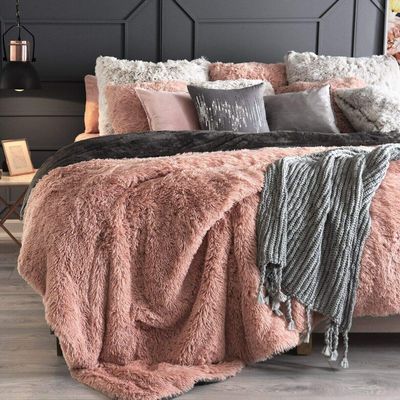 Bedding Shaggy Rose Pink Blanket with Sherpa King Size XL Soft Thick and Warm Blanket