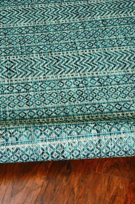 HomeRoots 5'X7' Teal Machine Woven Uv Treated Tribal Indoor Outdoor Area Rug