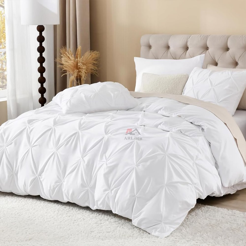 ARlinen King Size Pinch Pleated Duvet Cover Set, Egyptian Cotton, 3 Piece Bedding Set with Zipper Closure, Includes 1 White Cover (104x92 inches) and 2 Pillow Cases (20x40 inches)