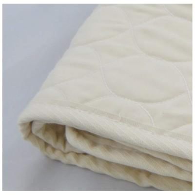 Healthy Body Head To Toe 100% Organic Cotton Fully Quilted Machine Wash/Dry Pad - Bassinett 18 x 31 Oval