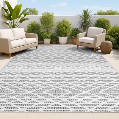 JONATHAN Y Moroccan Diamond Indoor Outdoor Area Rug 4X6 Black/Ivory, Ararat High-Low Pile Modern for Backyard, Patio, Porch, Easy-Cleaning, High Traffic, Pet-Friendly, Non-Shedding (SBH105B-4)