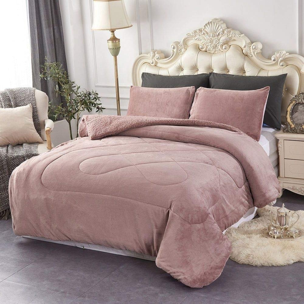 HNU 3 Piece Casual Style Soft Mink Velvet Plush Fleece Sherpa Comforter Set, Beautiful Design Thick Warm Down Alternative Silky Reversible Solid Contemporary Wood-Rose Pink Comforter Queen Size