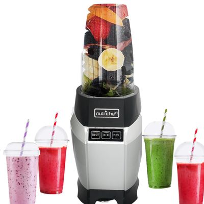 NutriChef Personal Electric Single Serve Blender-Small Professional Kitchen Countertop Mini Blender for Shakes and Smoothies w/Pulse Blend, Convenient Lid Cover, Portable 20 & 24 Oz Cups NCBL1000.5