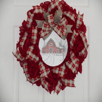 Beautiful Barn Scene Wreath